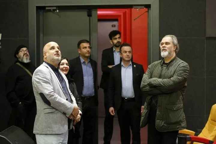 قدردانی رئیس سازمان سینمایی از فعالیت سینماها در دوران جنگ