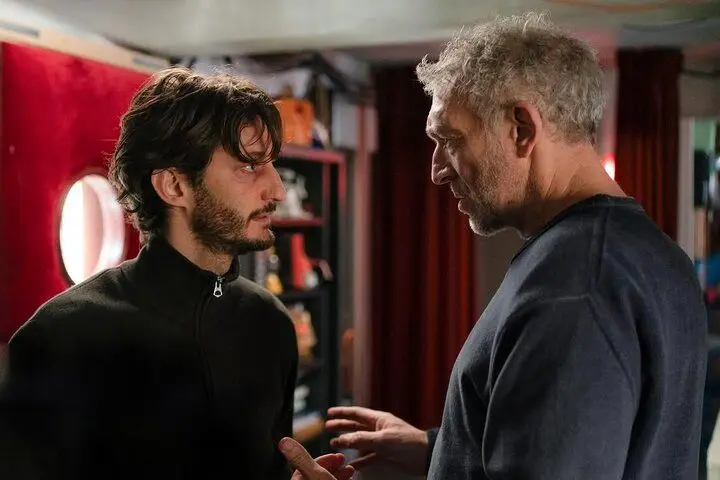 انتشار تصاویر و خلاصه رسمی فیلم سینمایی اسگرافراهدی