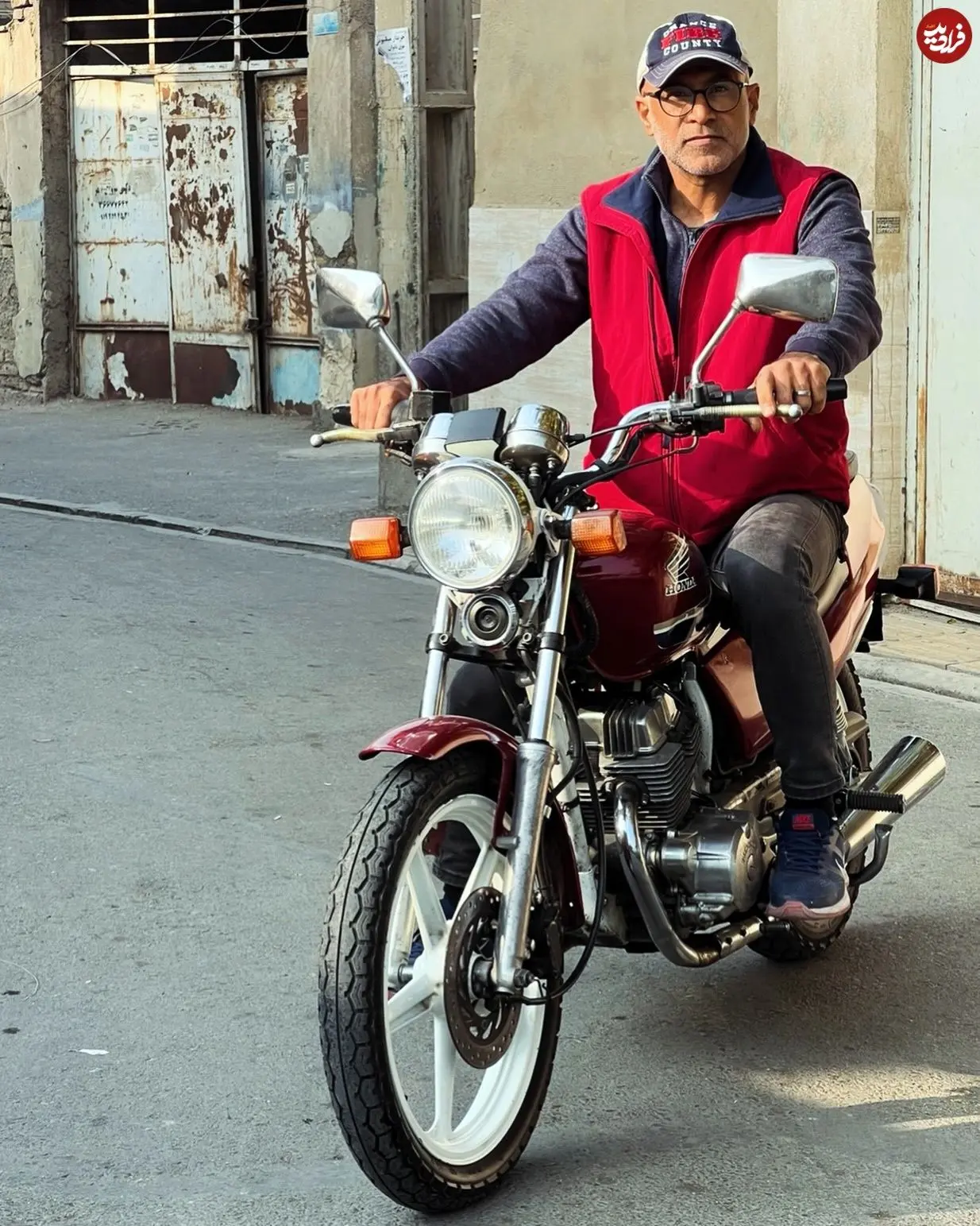 abdolreza_nassari_1764747495_3779298368070400732_1945249746