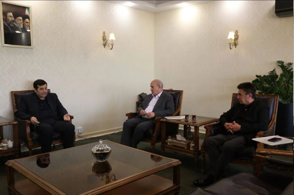 عکس تاج و قلعه نویی با وزیر ورزش و جوانان دیدار کردند