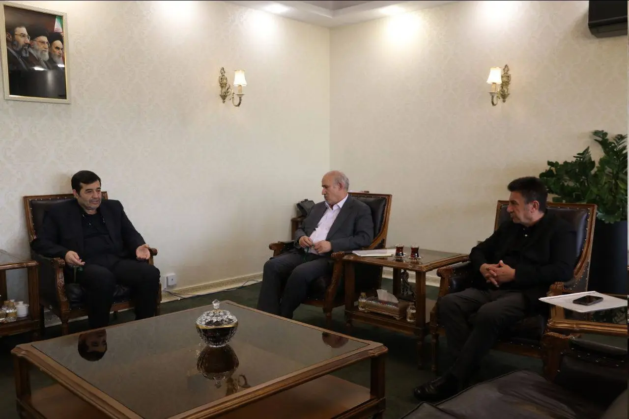 عکس تاج و قلعه نویی با وزیر ورزش و جوانان دیدار کردند