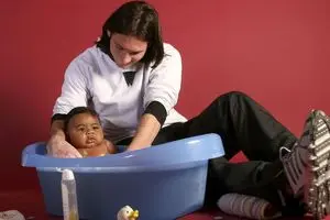 روزی که لیونل مسی، یامال را در تشت می‌شست!