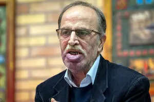 حقوقدان و کارشناس رسانه: قطع اینترنت ، پاس گل به اینترنشنال است