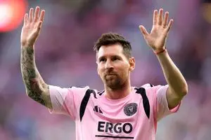 لیونل مسی در اسپانیا، تیم خرید