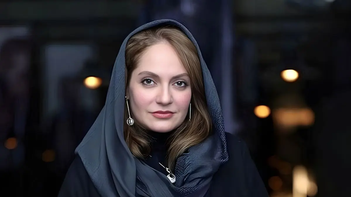 سفر در زمان؛ استایل و چهره مهناز افشار روی فرش قرمز فیلم 