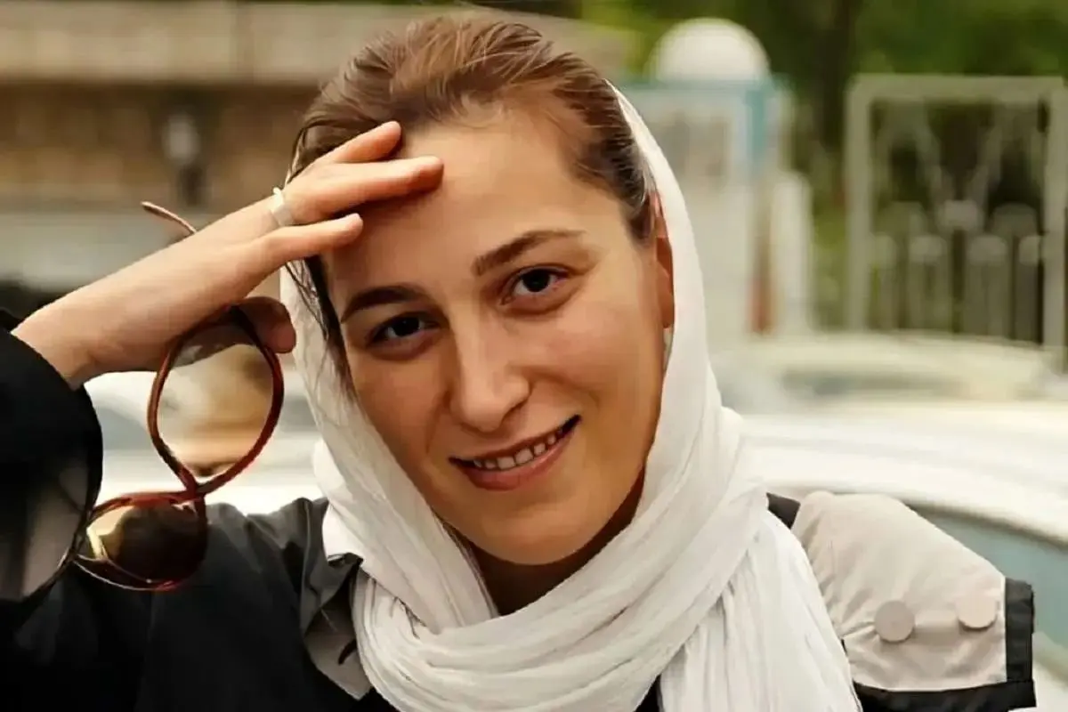 فلامک جنیدی در تجمع هواداران ایرانی در لندن