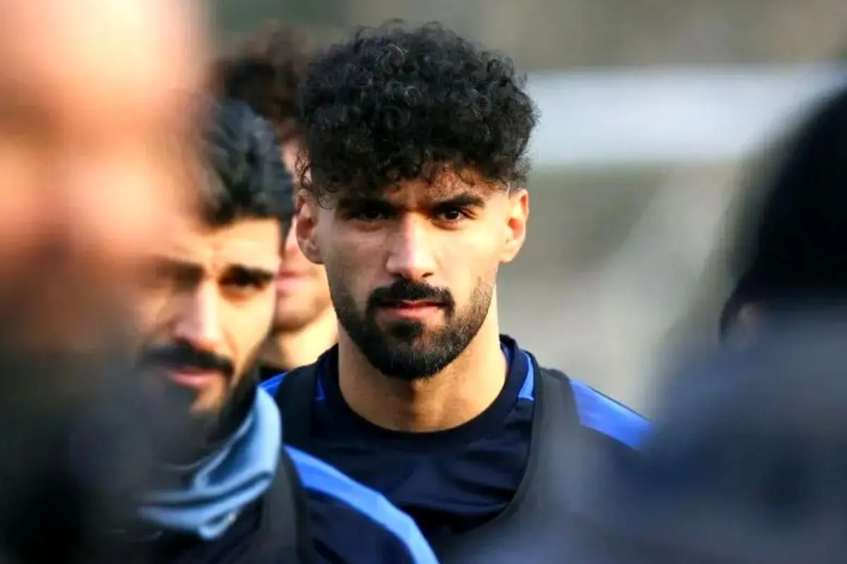 سامان فلاح بازیکن استقلال در تجمعات شبانه: من طرفدار استقلال در ایران هستم.