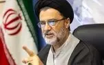 نبویان: تنگه هرمز نباید رها شود