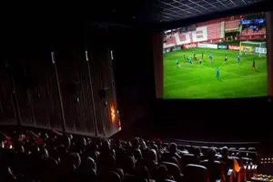 موافقت شورای صنفی نمایش با پخش بازی‌های فوتبال ایران در سینما