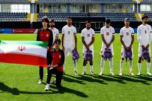 درخواست فدراسیون فوتبال برای بستن بازوبند مشکی توسط بازیکنان ایران در مقابل مصر/ فیفا موافقت می کند که از نماد رنگینکمانی همجنسگرایی استفاده نشود؟