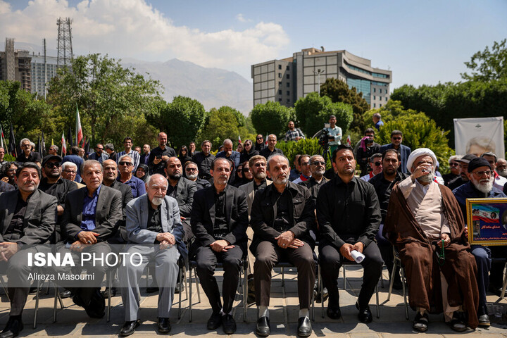 گزارش ایسنا از مراسم تشییع صدای ماندگار ایران/درگذشت بهروز رضوی نیامد!