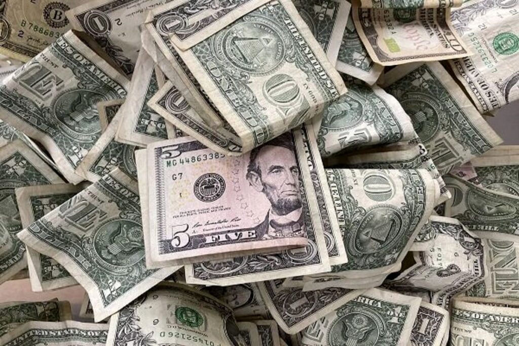 قیمت دلار و یورو امروز دوشنبه 17 تیر جدول قیمت ارز در بازار آزاد