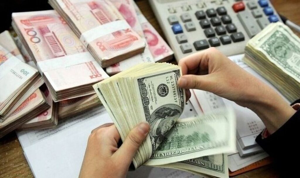 قیمت آزاد و سهمیه ای دلار امروز 19 تیر 1405