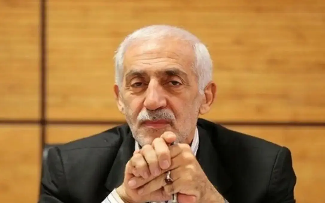 محمد دادکان: سیاست، فوتبال را قربانی کرده است
