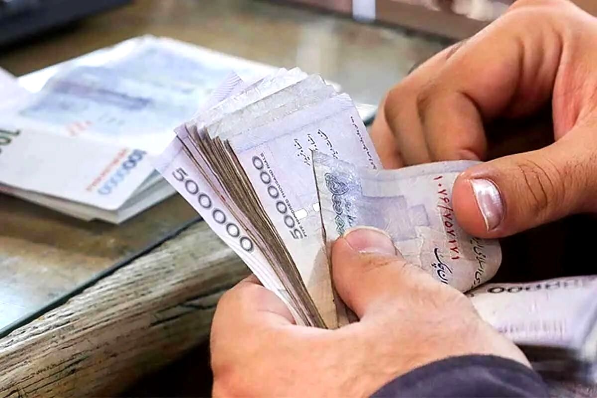 وام یکروزه بگیرید | وام ۵۰۰ میلیونی با کارمزد ۵ درصد برای خانوارهای دهک‌یک تا چهار