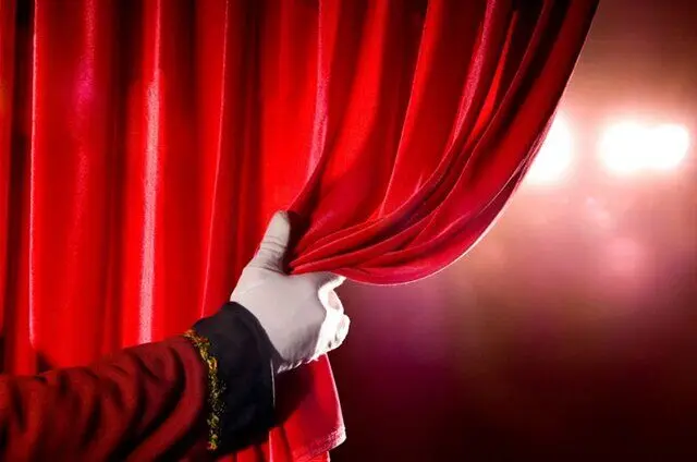 5 بلیط تئاتر، یک ماه حقوق کارگر/ چه کسی این ضدفرهنگ را باب کرد؟