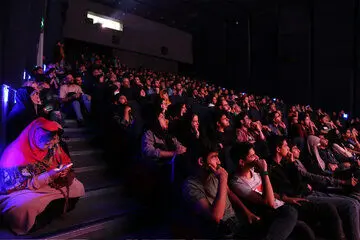 فروش هزار میلیاردی سینما در سال جاری؛ کدام فیلم ها پرفروش تر شدند؟